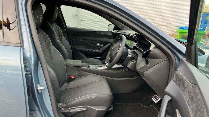 Peugeot 308 1.2 Hybrid 145 GT 5dr e-DSC6 Petrol Hatchback - Image 15